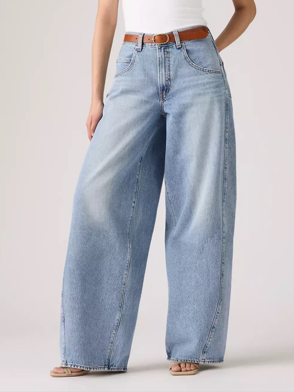 Levi’s Super Baggy Barrel Women's Jeans Size 24x32 NEW Blue Casual Contemporary